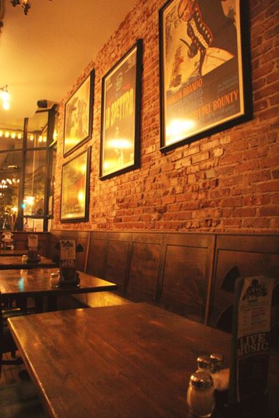 Tony P's Bar & Pizzeria