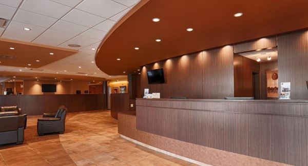 Best Western Plus - Bathurst Hotel & Suites