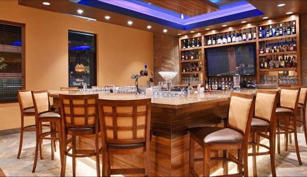 Best Western Plus - Bathurst Hotel & Suites