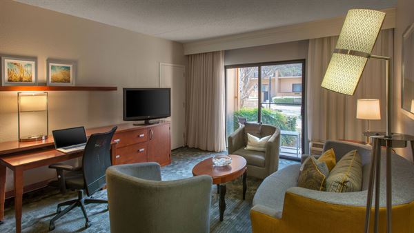 Courtyard Dallas Addison/Midway