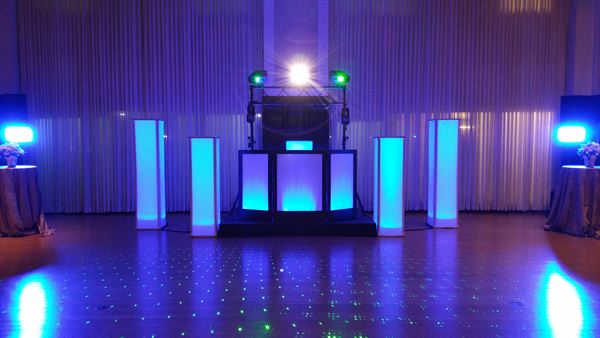 Double-E Entertainment