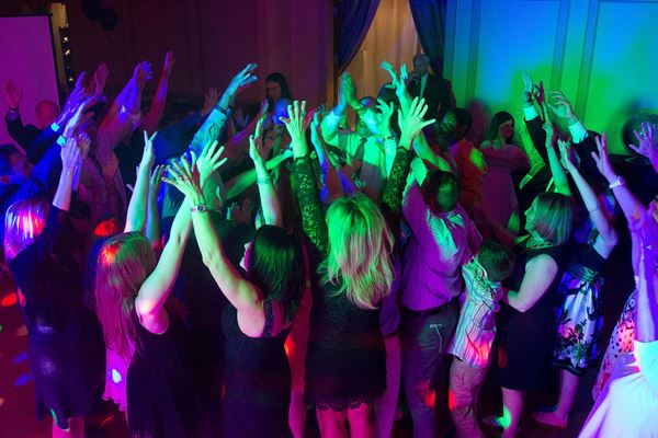 Double-E Entertainment