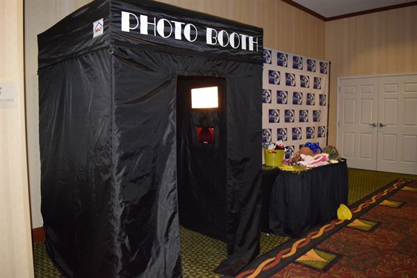 CG Entertainment - DJ & Photo Booth