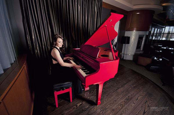 Kimberley Dunn - Ottawa Singer & Pianist (Wedding & Event Music)