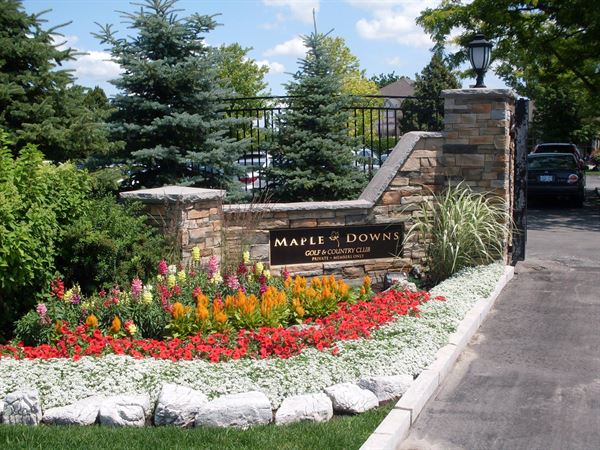 Maple Downs Golf & Country Club