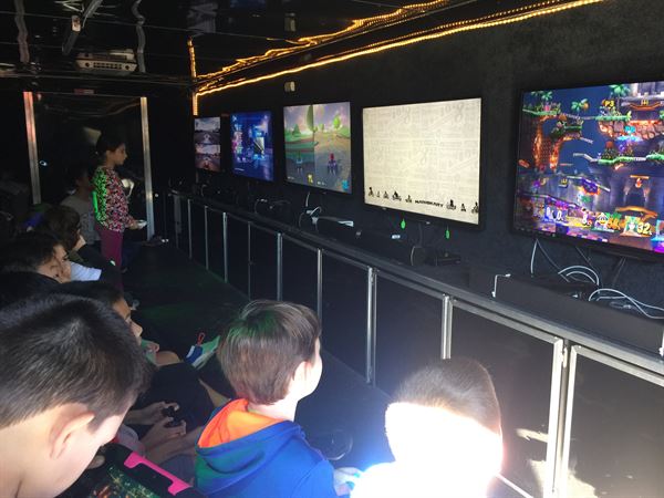 Entertainment On Wheels