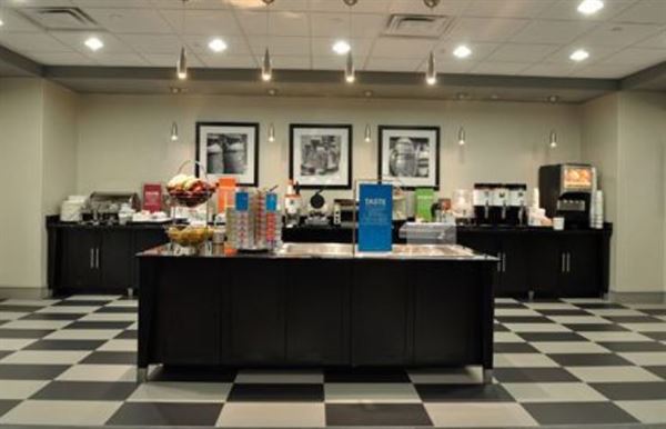 Hampton Inn Stafford/Quantico & Conference Center