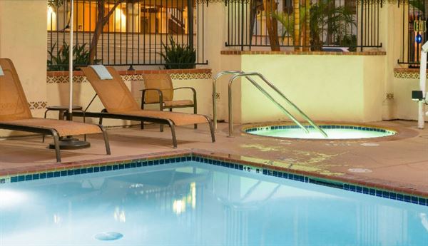 Courtyard San Diego Old Town