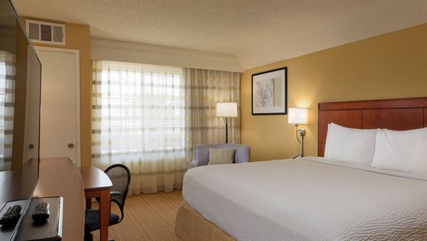 Courtyard San Diego Old Town