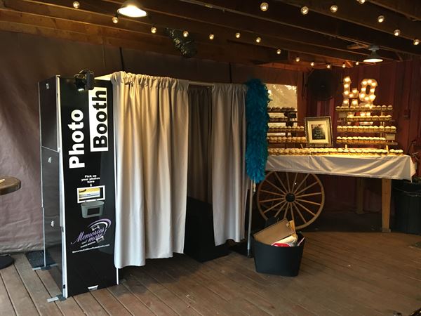 Memories and More Photo Booths