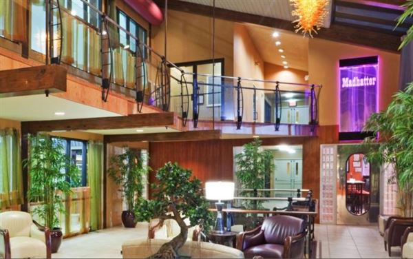 Holiday Inn Cape Cod - Hyannis