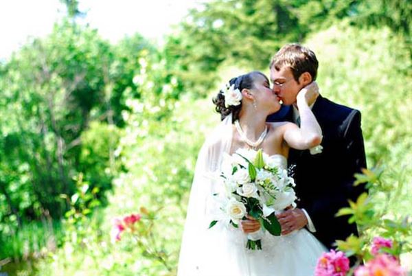 Whispering Firs Bed & Breakfast and Lodge