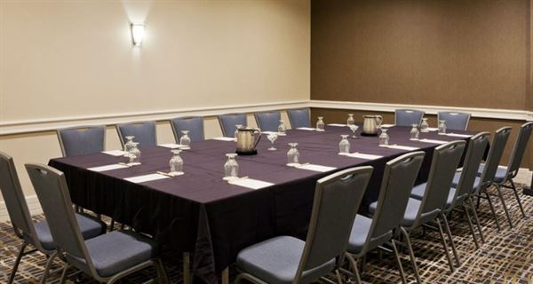 DoubleTree by Hilton Hotel Boston - Westborough