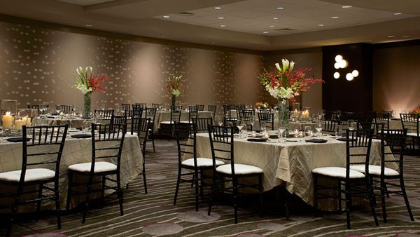 Renaissance Atlanta Waverly Hotel