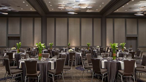 Renaissance Atlanta Waverly Hotel