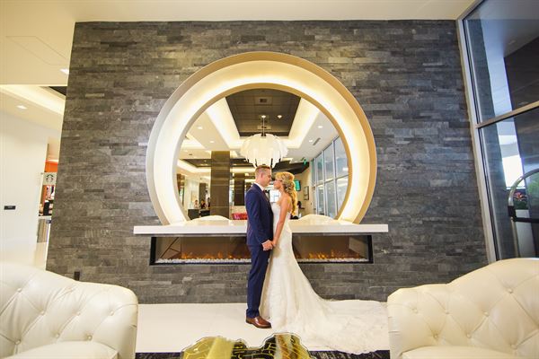 The Davenport Grand, Autograph Collection