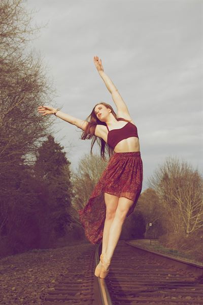 Danielle Flies Circus Artist