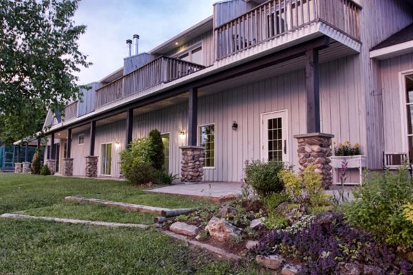 Sir Sam's Inn & WaterSpa