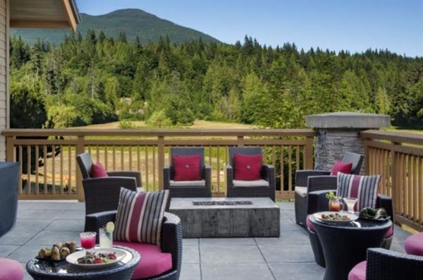 Executive Suites Hotel & Resort