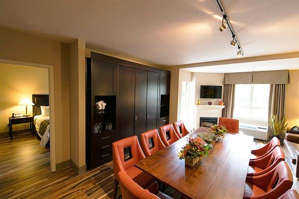 Executive Suites Hotel & Resort