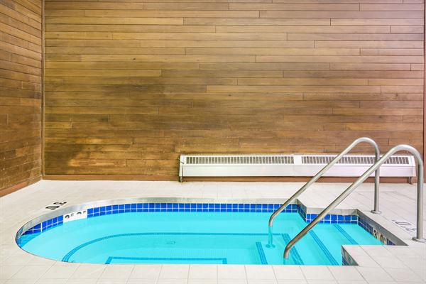 Days Inn & Suites Wausau