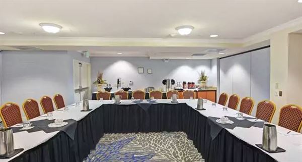 Embassy Suites Valencia