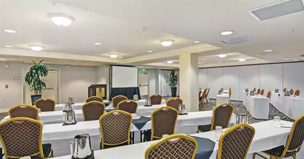 Embassy Suites Valencia