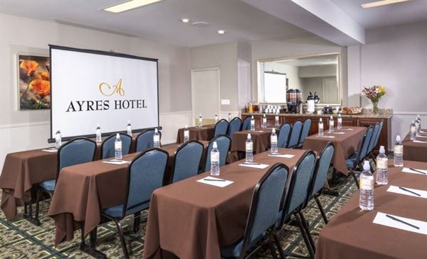 Ayres Suites - Diamond Bar