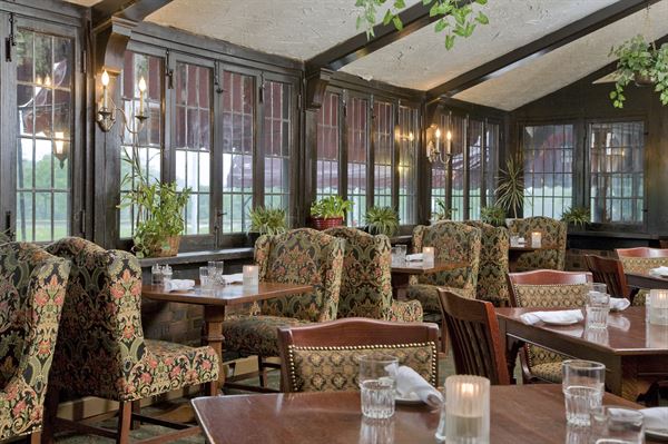 Red Coach Inn & Restaurant