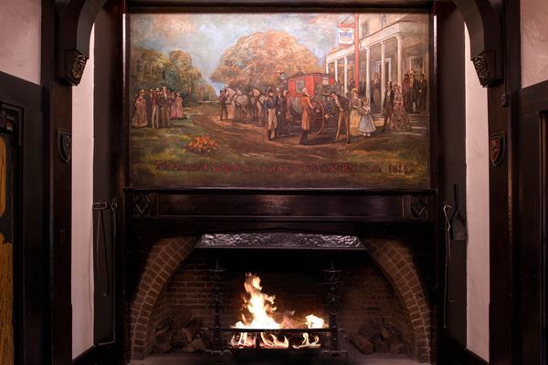 Red Coach Inn & Restaurant