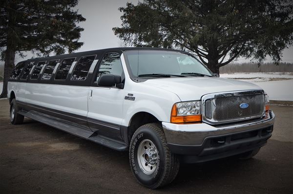 La Grand Elite Limousine - Pittsburgh