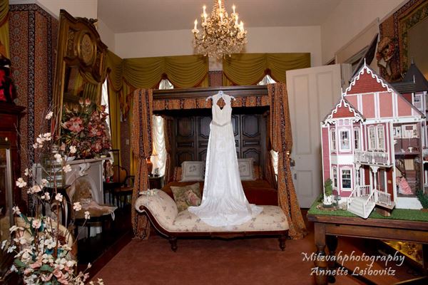 House Of Broel's Victorian Mansion