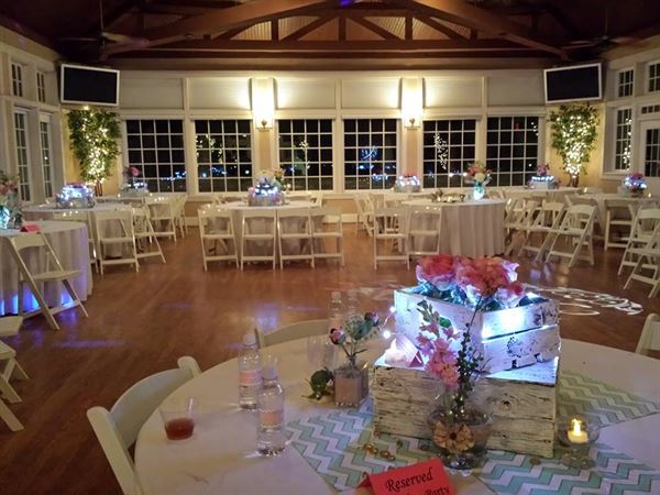 Connellee Hotel & Civic Center