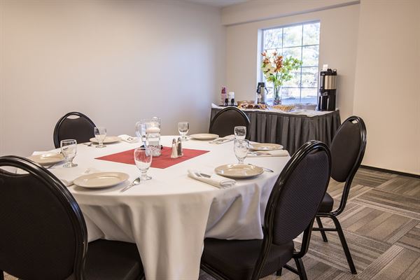 La Quinta Inn & Suites by Wyndham Springfield MA