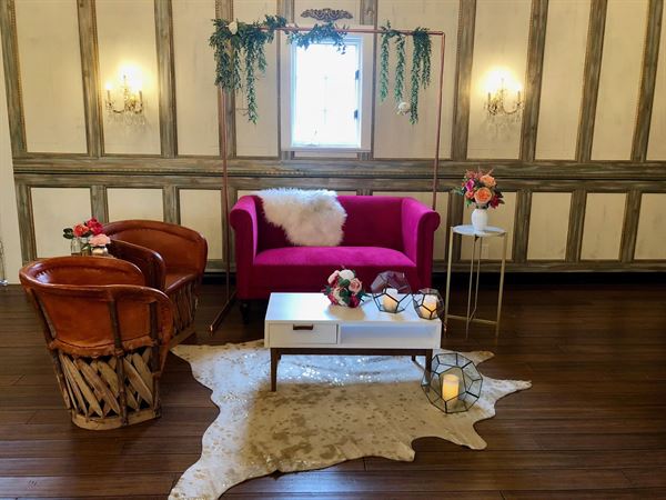 Wallflower Rentals & Decor