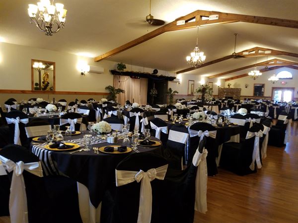 Chique Catering at The Meadow of Saucon Valley