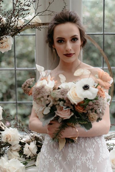 Designs@delaflore.com