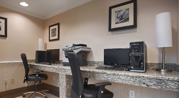 Best Western Plus - Waxahachie Inn & Suites