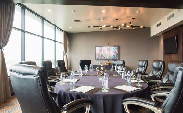 Holiday Inn Long Beach Airport