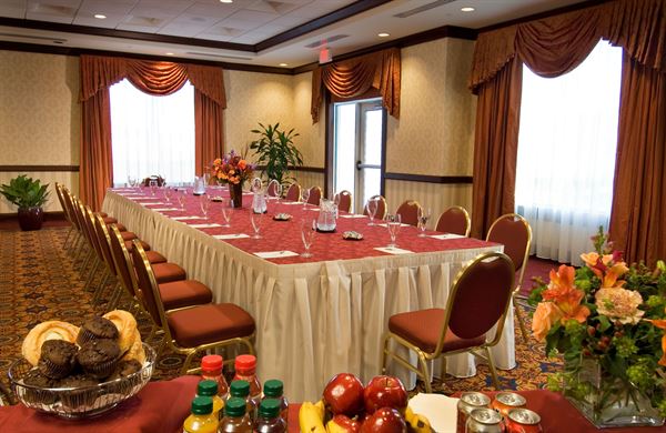 Hampton Inn & Suites Washington-Dulles International Airport