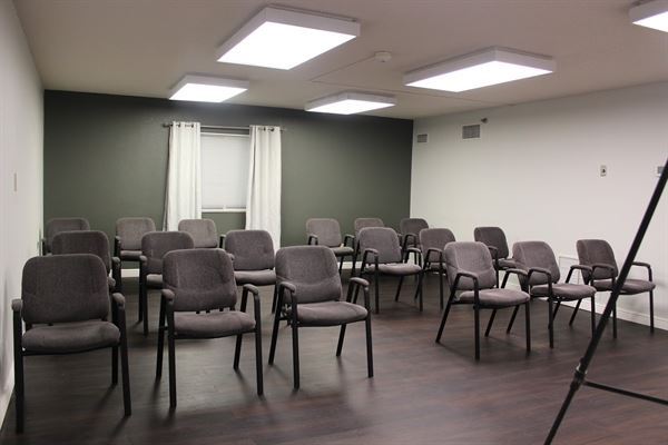 Coratel Plus Suites Wichita West Airport