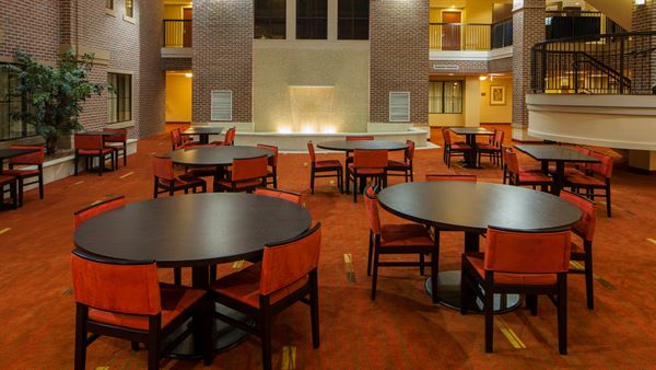 Courtyard Wichita at Old Town