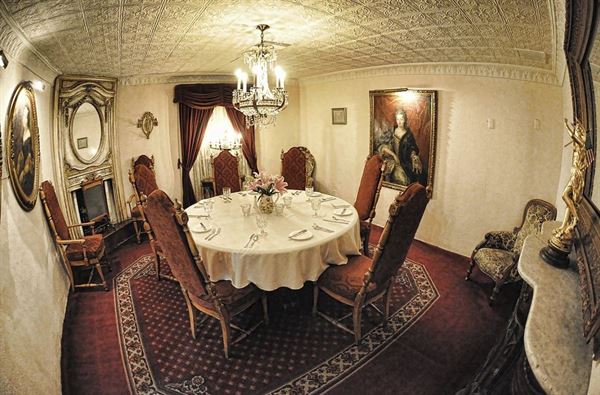 Double Eagle Restaurant