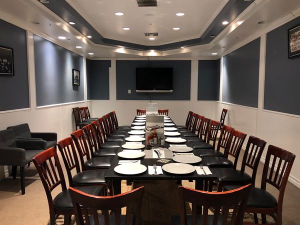 Cirivello's Sports Bar & Grill