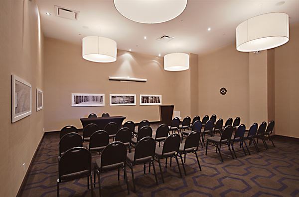 Sandman Signature Edmonton South