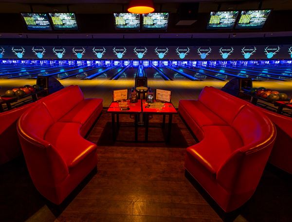 Bowlero Woodland Hills