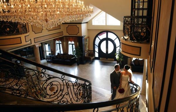 The Surf Club on the Sound