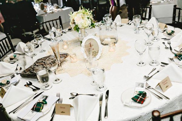 Woodstock Colonial Restaurant