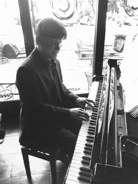 Jim Loftus Pianist/Singer/Keyboardist