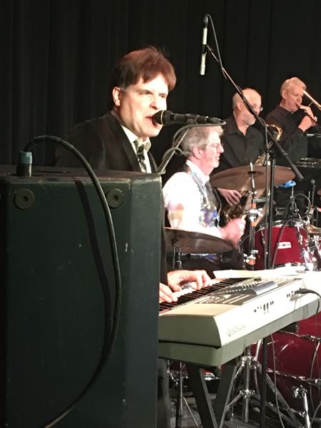 Jim Loftus Pianist/Singer/Keyboardist